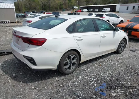 2021 Kia Forte Lxs из США, поврежденный, VIN 3KPF24AD5ME335331